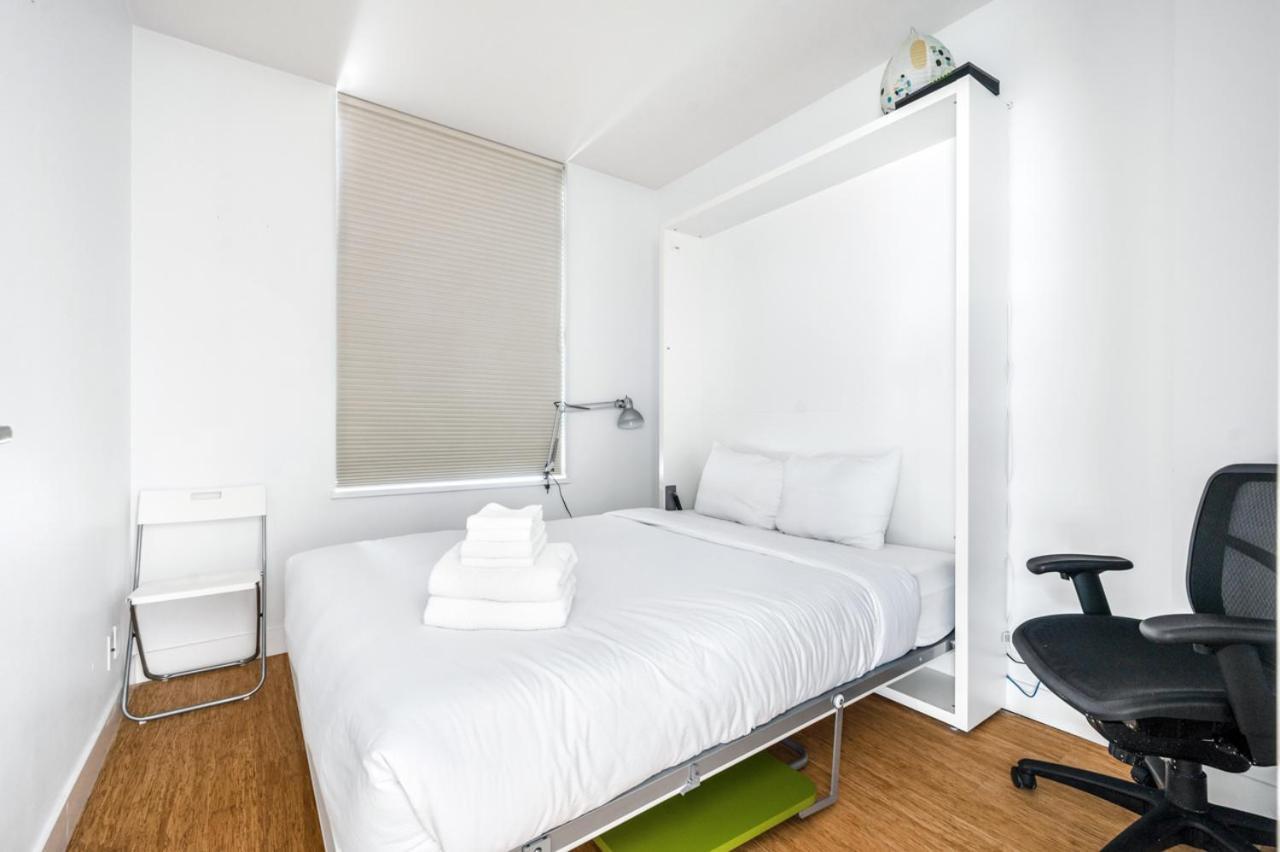 Bright 2 Bedroom Downtown With Free Parking Apartamento Vancouver