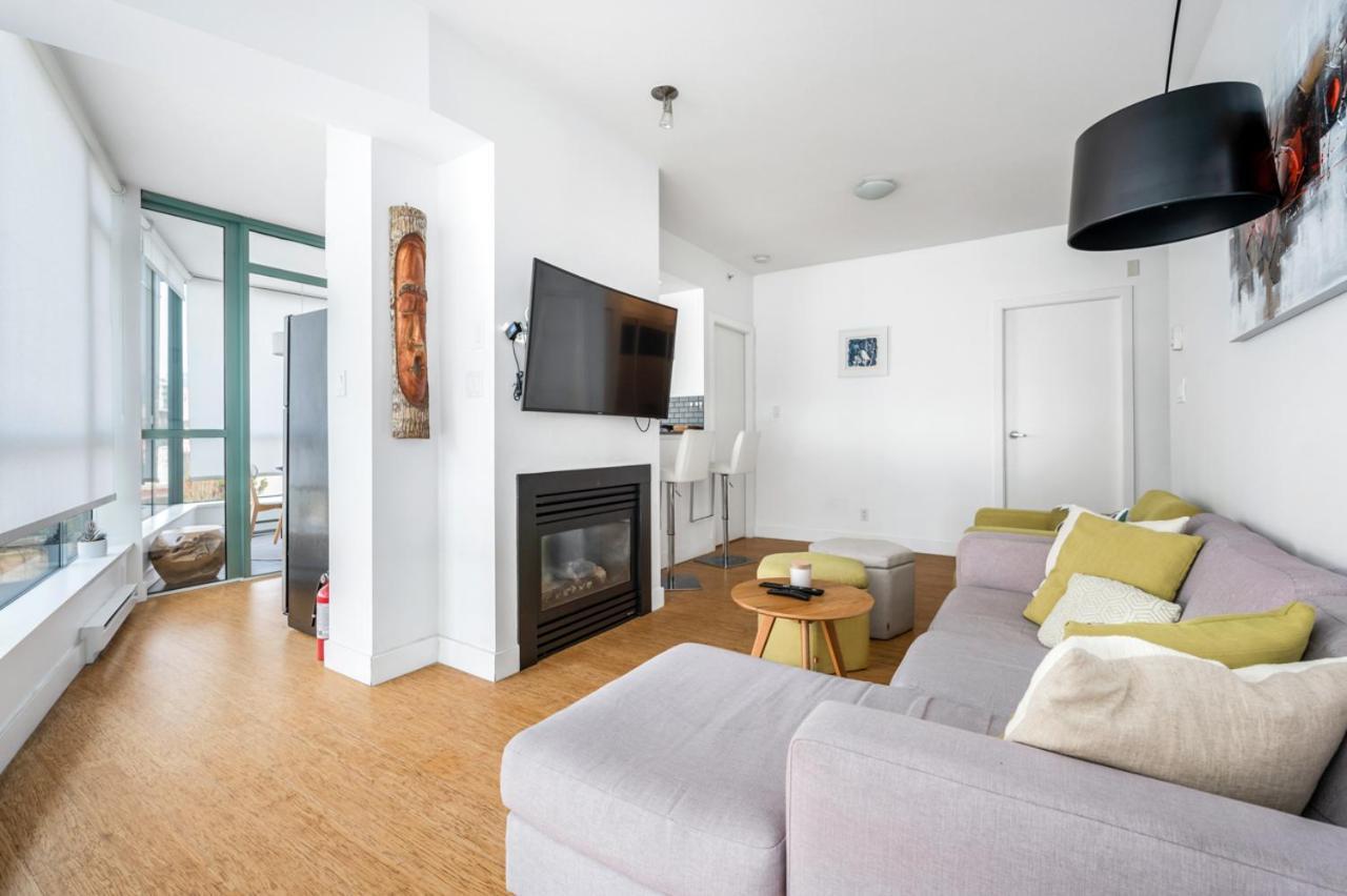 Bright 2 Bedroom Downtown With Free Parking Apartamento Vancouver