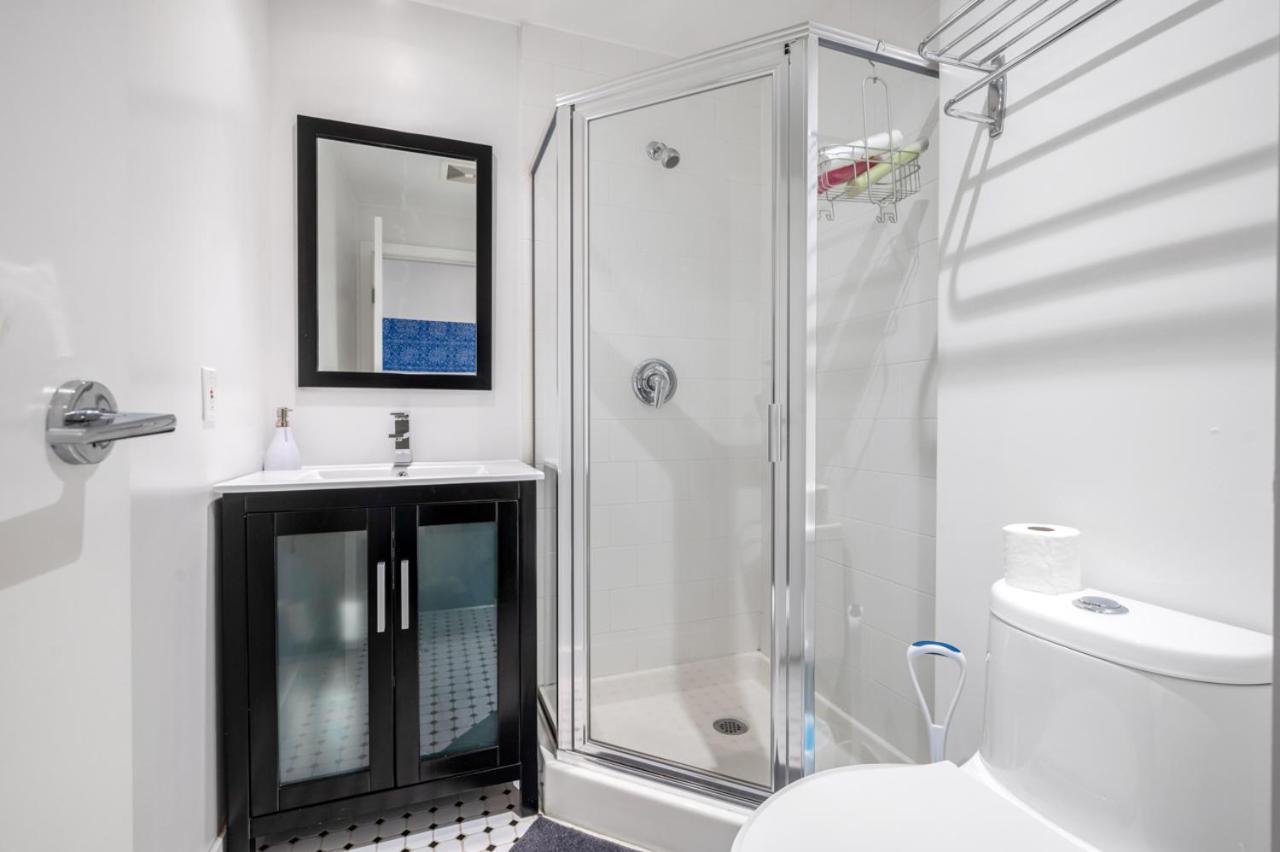 Apartamento Bright 2 Bedroom Downtown With Free Parking Vancouver